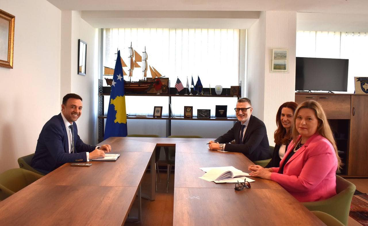 Drejtori z. Dibrani ka takuar zyrtarë të lartë të EULEX-it