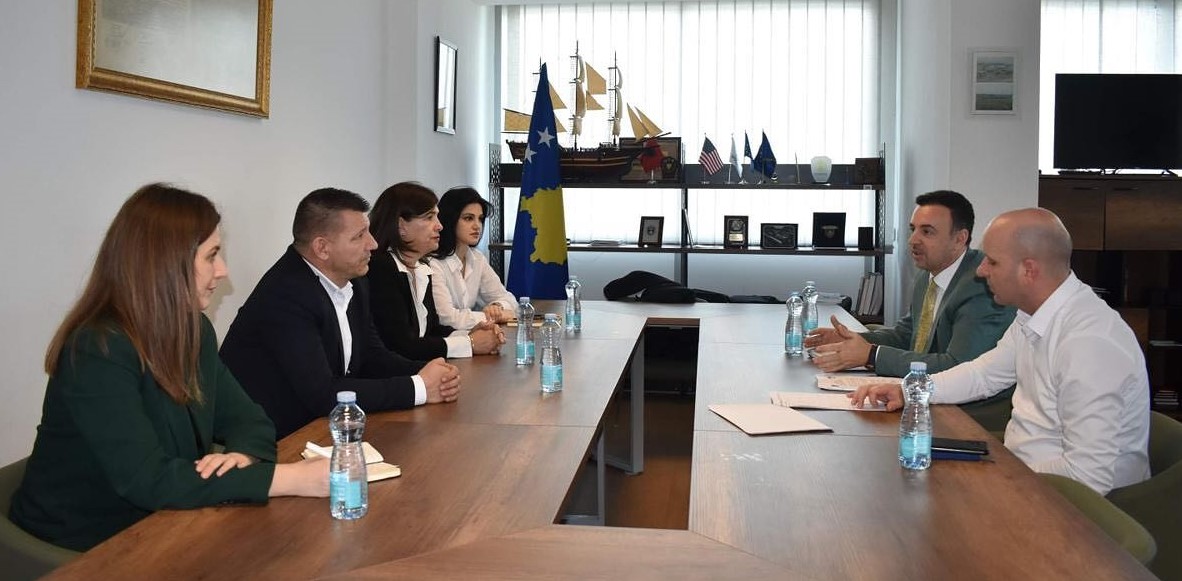Drejtori Dibrani takoi Kryesuesen e Panelit për Lirim me Kusht