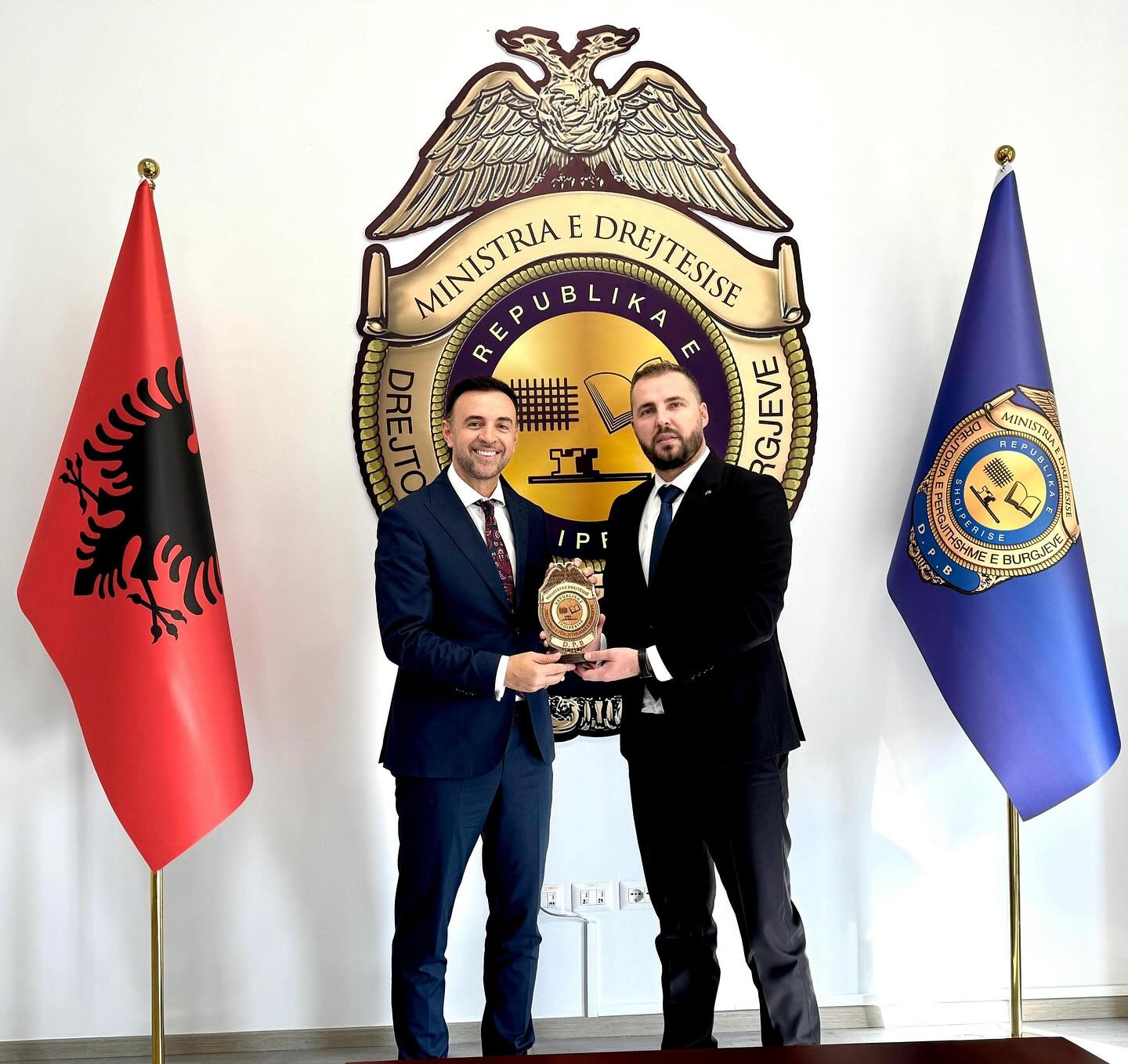 Direktor Dibrani sastao se u Tirani sa generalnim direktorom zatvora Albanije Klevisom Qoseom