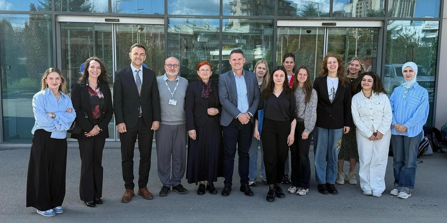 Generalni direktor Kosovske korektivne službe, Ismail Dibrani, poželeo je dobrodošlicu belgijskim studentima na prijemnom sastanku