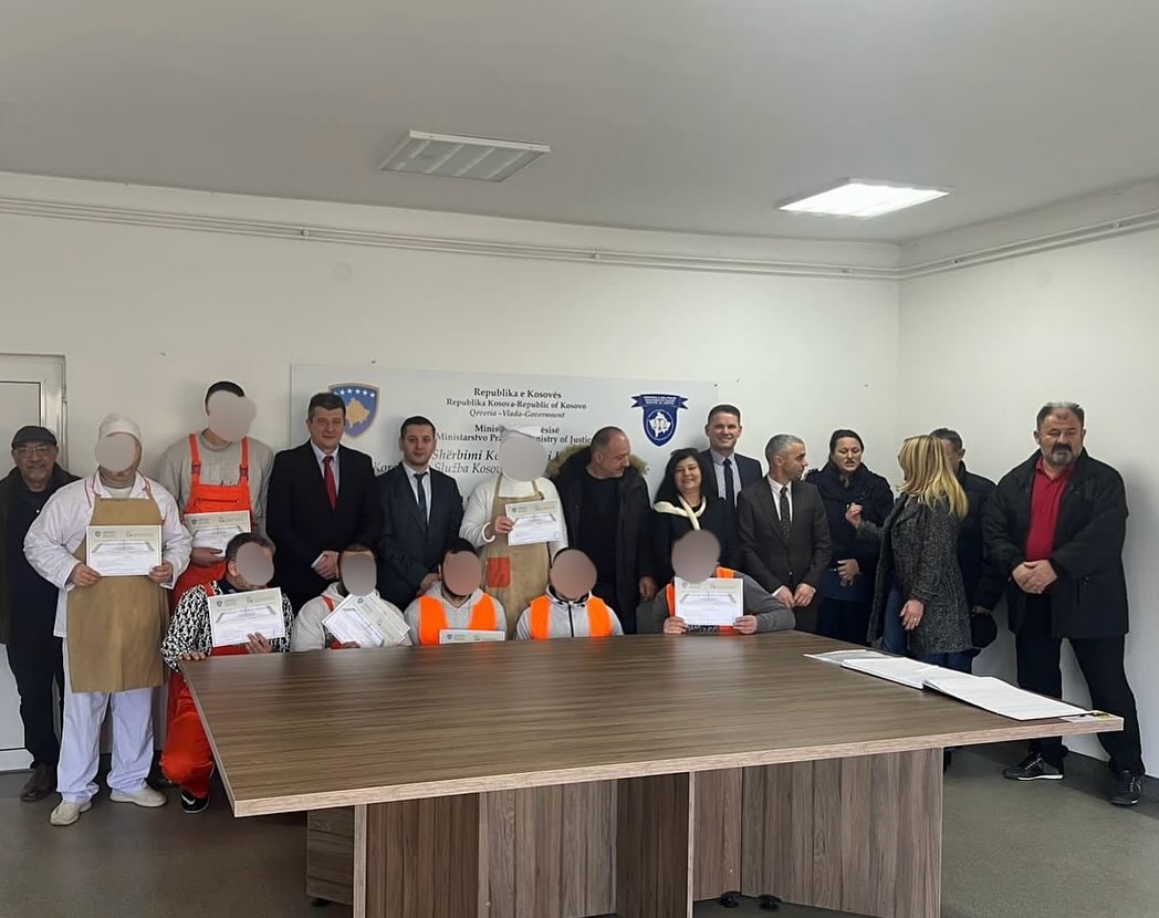 QP Mitrovicë certifikohen 11 të burgosur