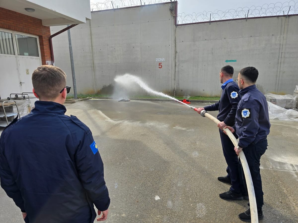 At the Detention Center in Pristina, training on firefighting and life-saving was held
