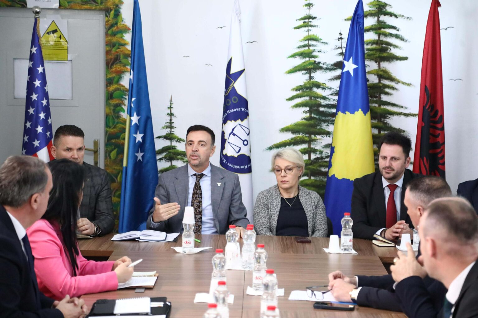 Dibrani i Gërvalla-Schwarz se sastaju sa rukovodiocima kaznenih institucija u Lipjanu